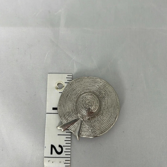 VINTAGE 80’s Michele Lynn Sun Bonnet Brooch Pin Straw Hat Ribbon - Picture 4 of 6